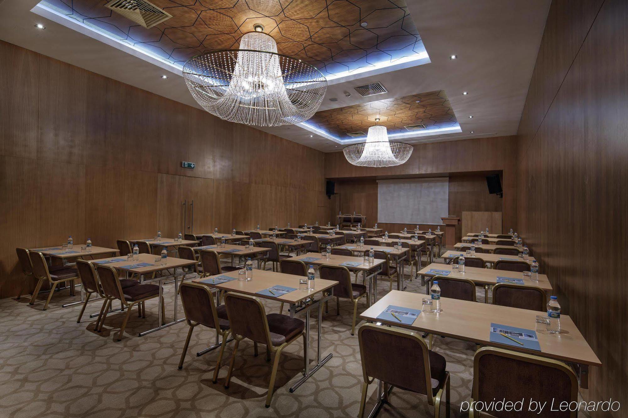 Hotel Wyndham Garden Diyarbakır Exterior foto
